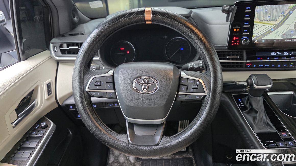 Toyota Sienna 2024