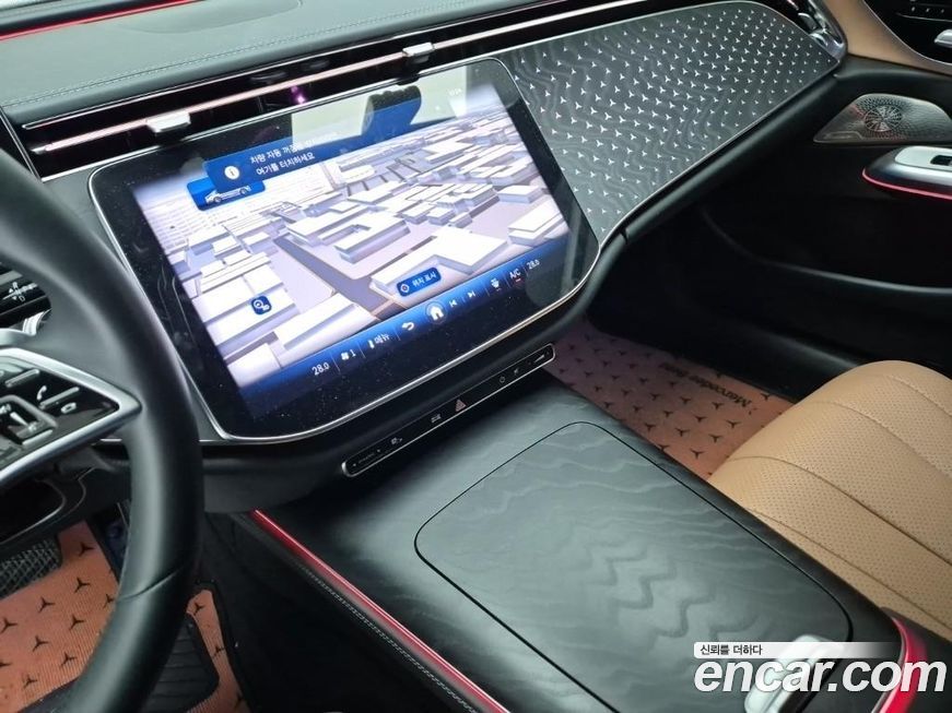 Mercedes-Benz E-Class 2024