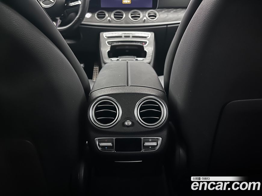 Mercedes-Benz E-Class 2023