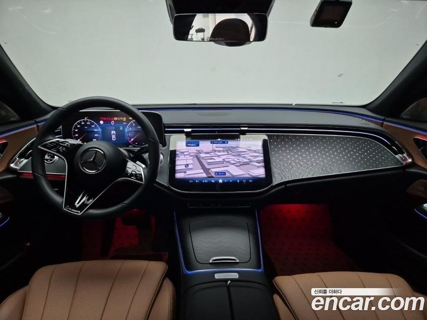 Mercedes-Benz E-Class 2024