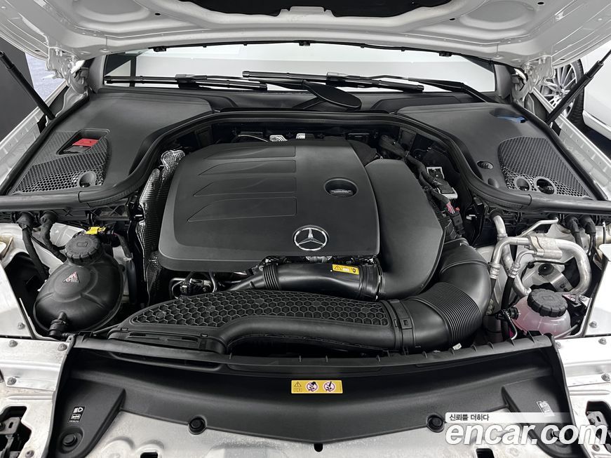 Mercedes-Benz E-Class 2023