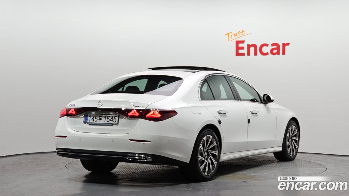 Mercedes-Benz E-Class 2025