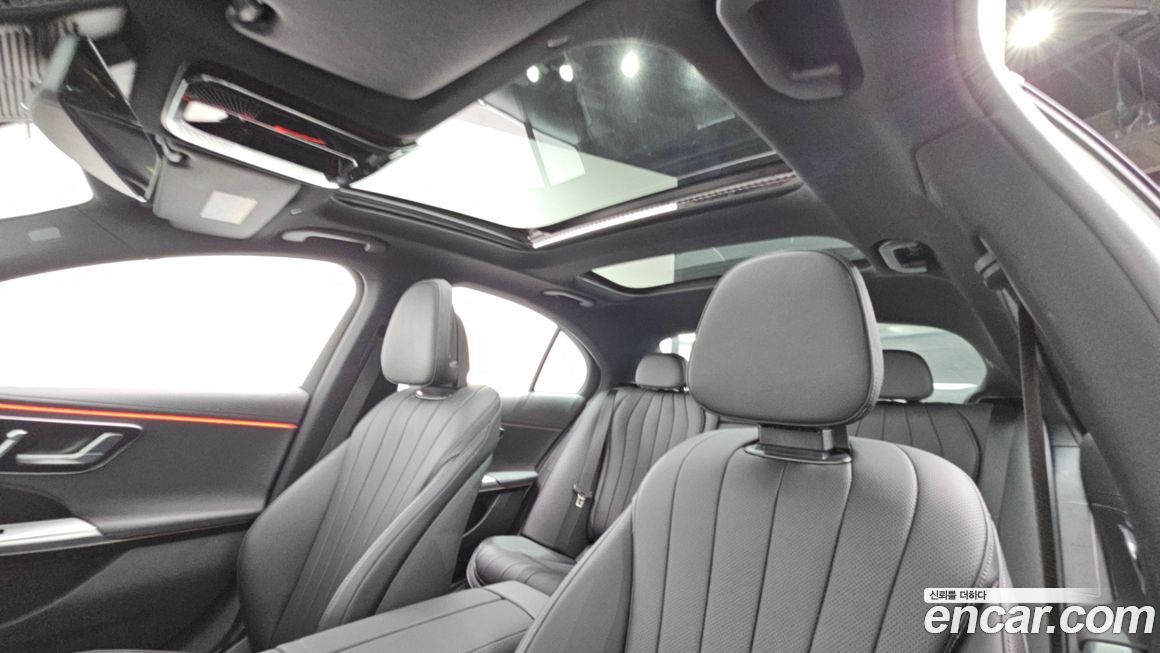 Mercedes-Benz E-Class 2025