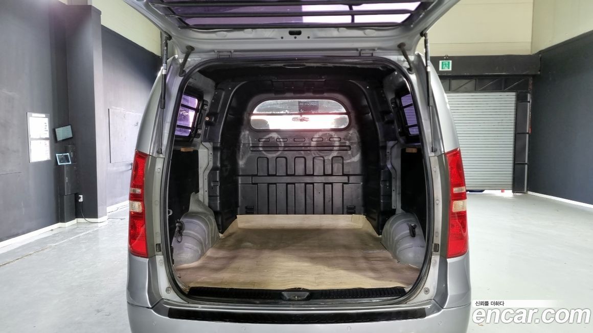 Hyundai Starex 2012