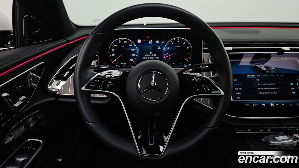 Mercedes-Benz E-Class 2025