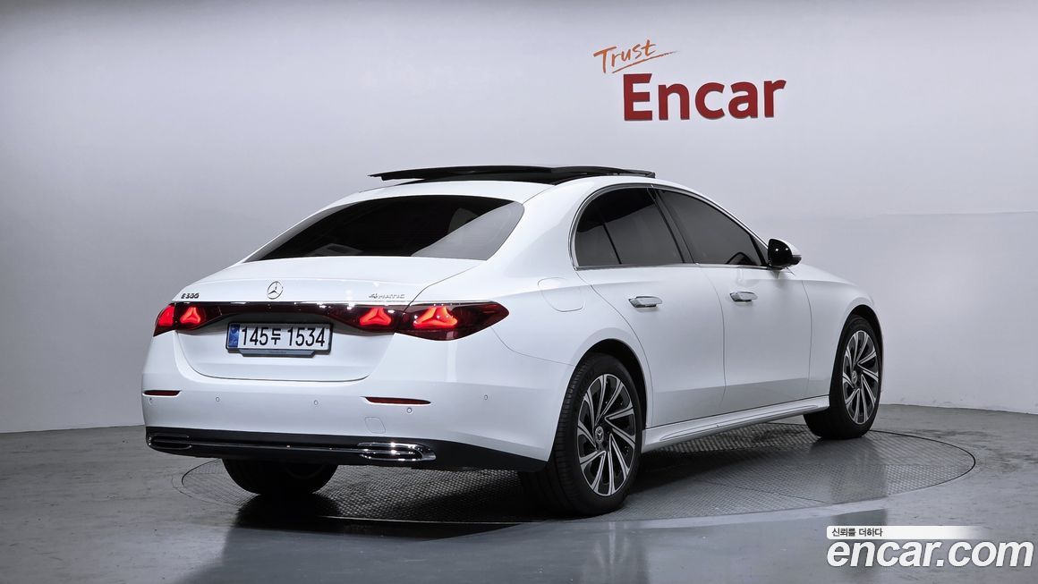 Mercedes-Benz E-Class 2025