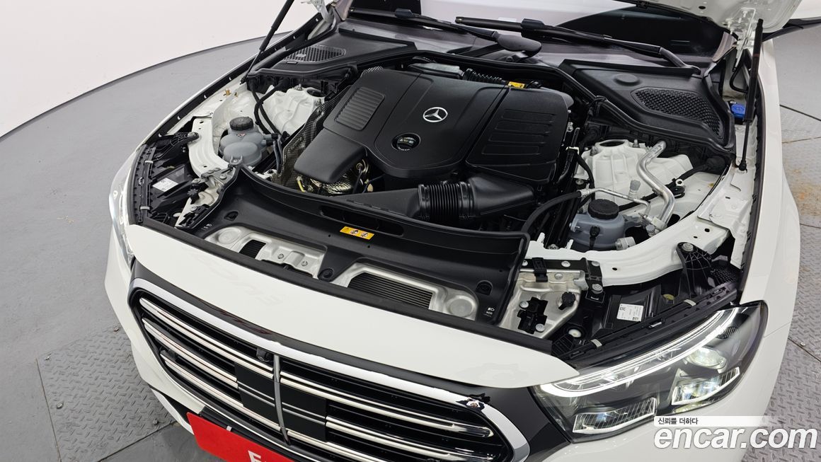 Mercedes-Benz E-Class 2025