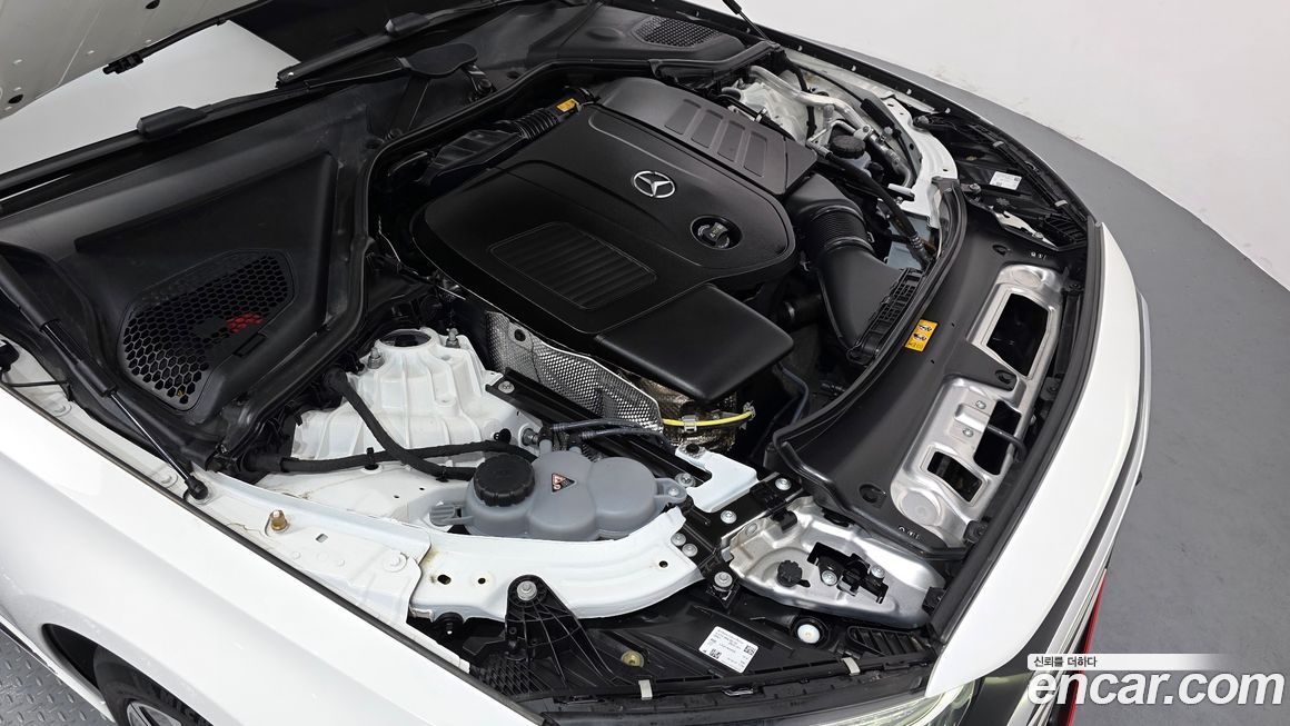 Mercedes-Benz E-Class 2025