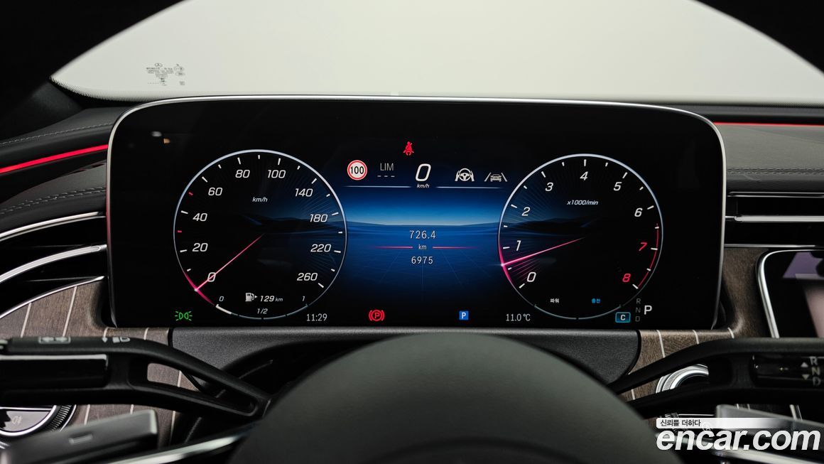 Mercedes-Benz E-Class 2025