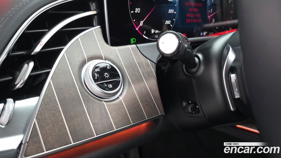 Mercedes-Benz E-Class 2025