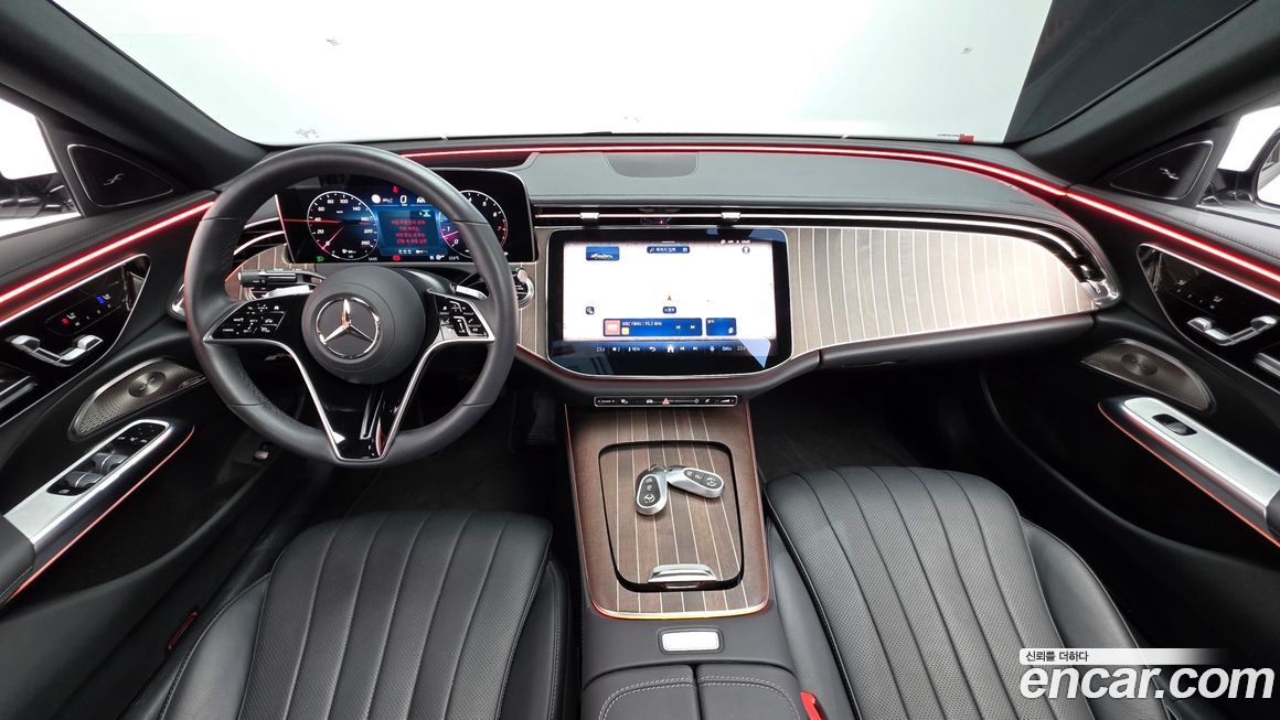 Mercedes-Benz E-Class 2025