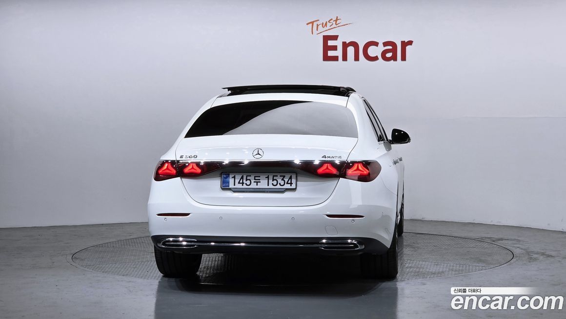 Mercedes-Benz E-Class 2025