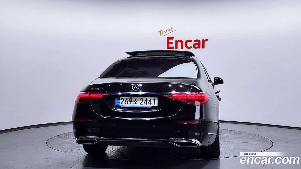 Mercedes-Benz S-Class 2021