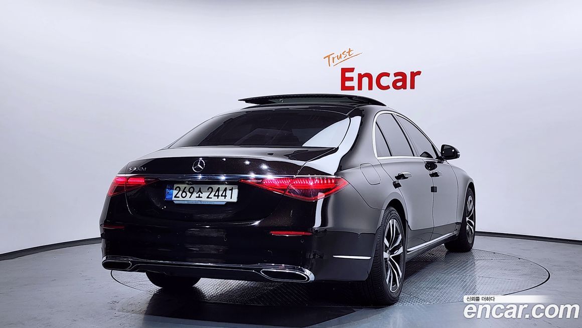 Mercedes-Benz S-Class 2021