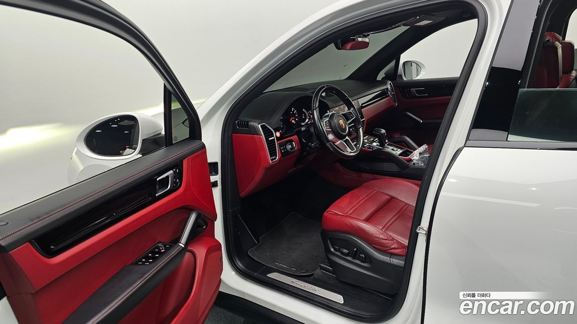 Porsche Cayenne 2022