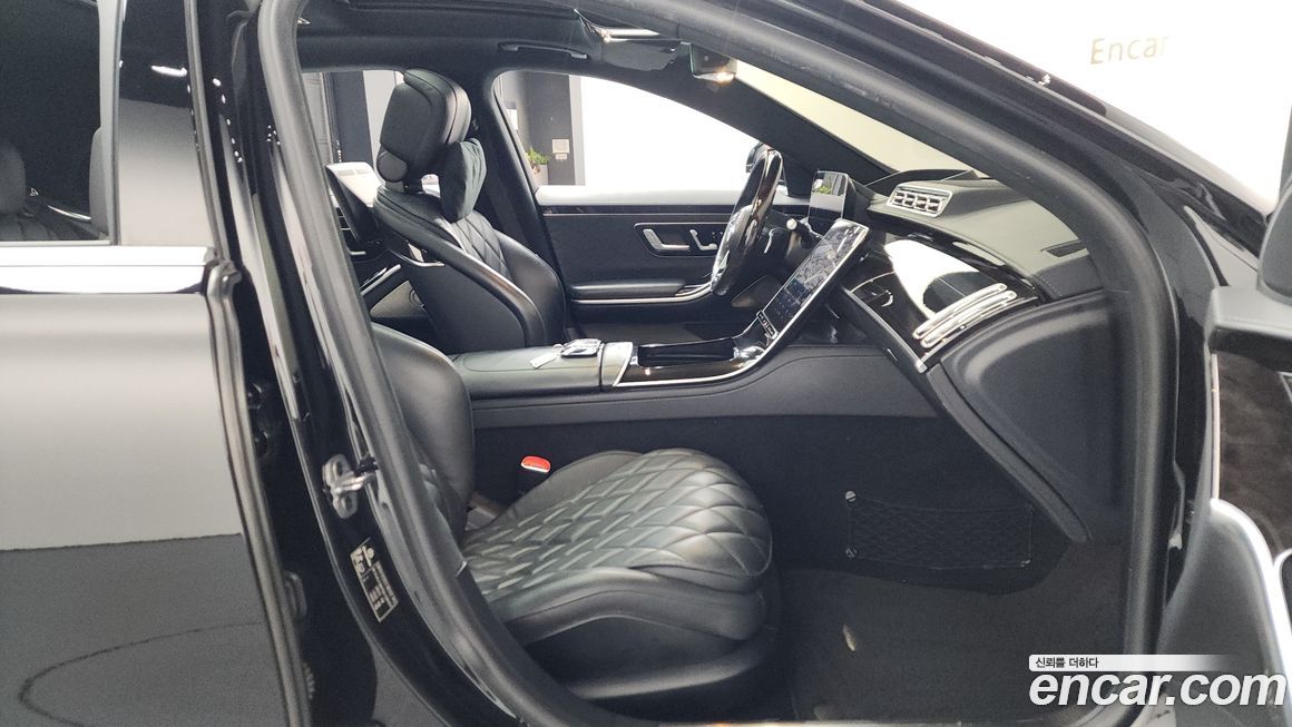 Mercedes-Benz S-Class 2022