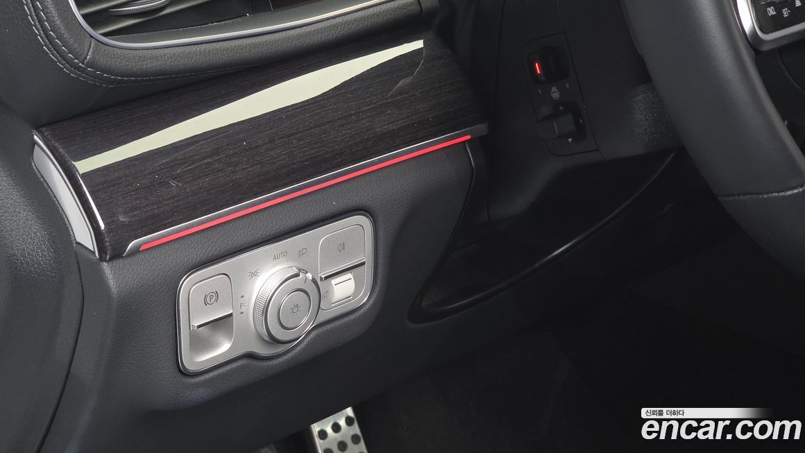 Mercedes-Benz GLE-Class 2023