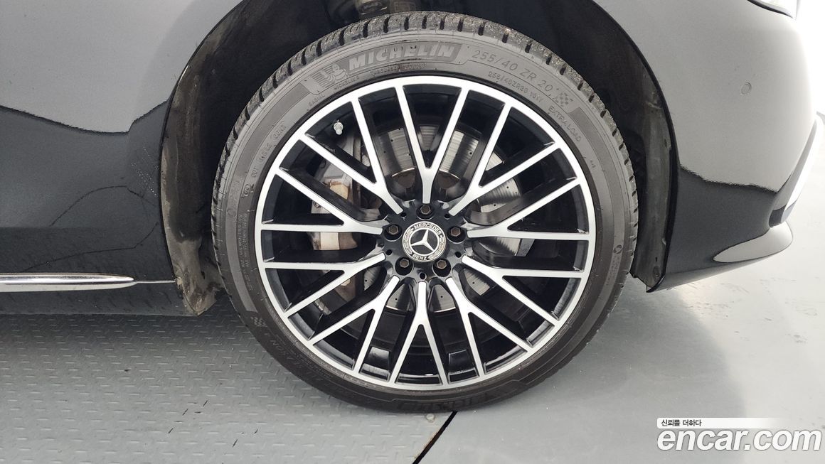 Mercedes-Benz S-Class 2022