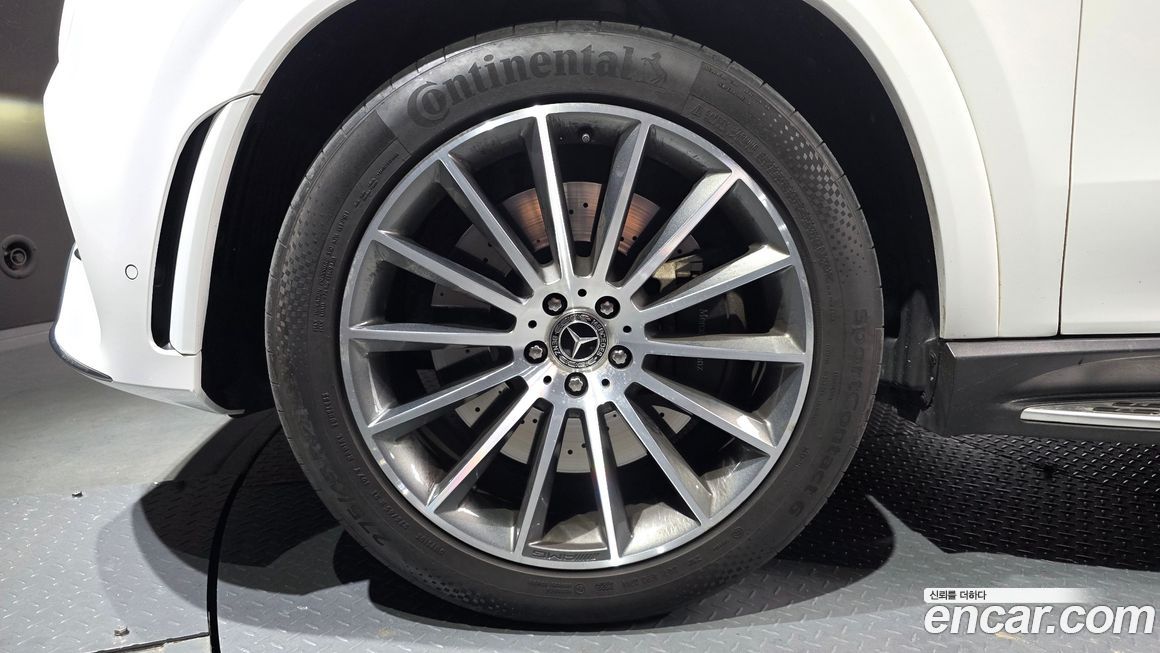 Mercedes-Benz GLE-Class 2023