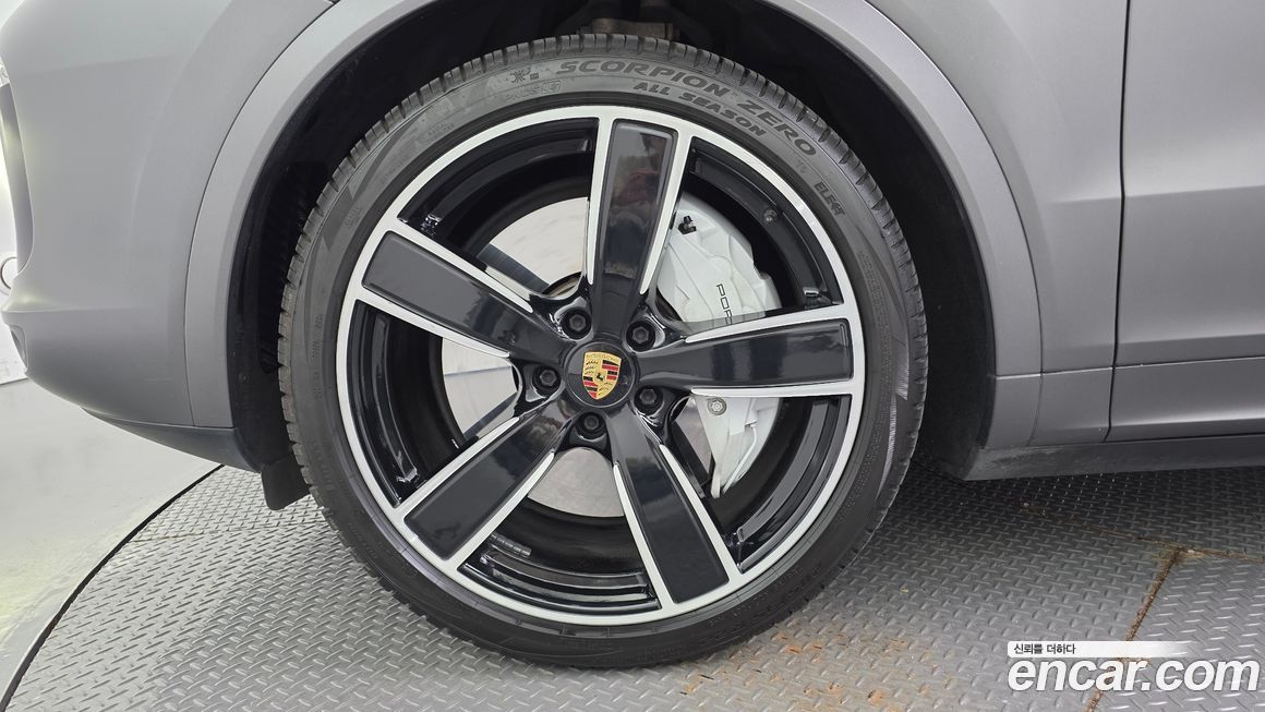 Porsche Cayenne 2020