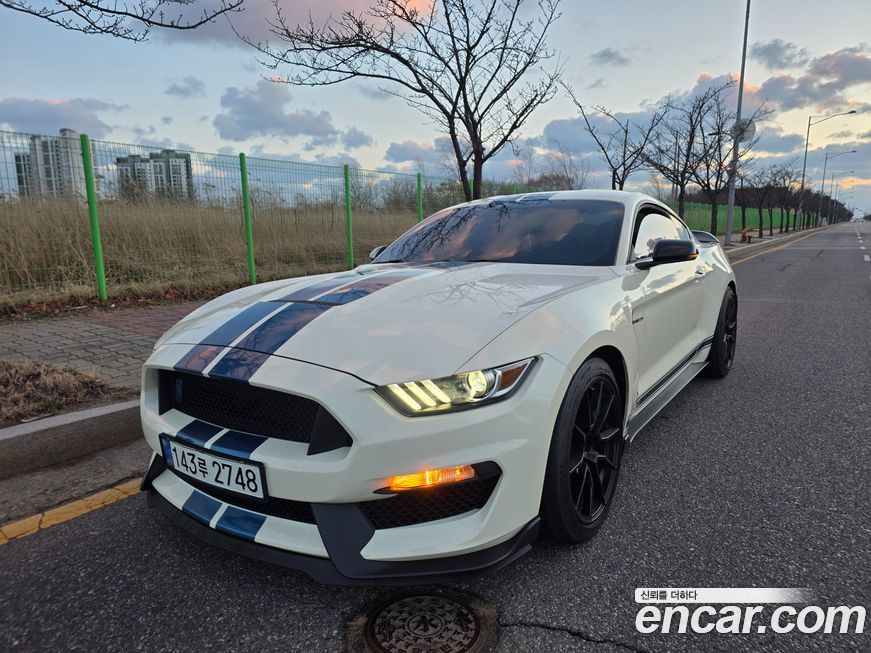 Ford Mustang 2020
