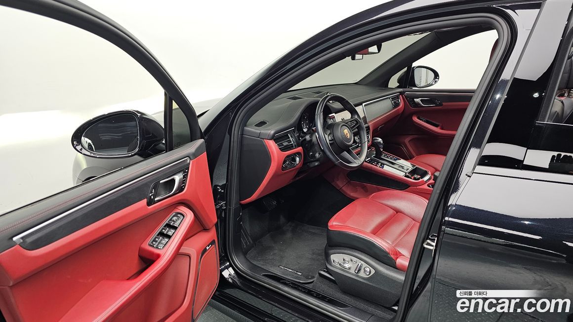 Porsche Macan 2023