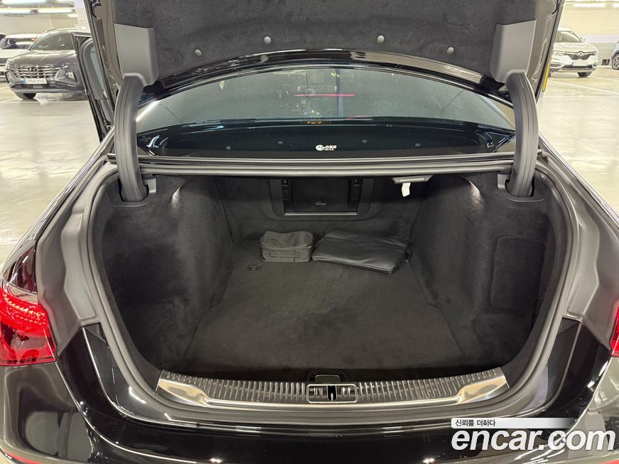 Mercedes-Benz S-Class 2022