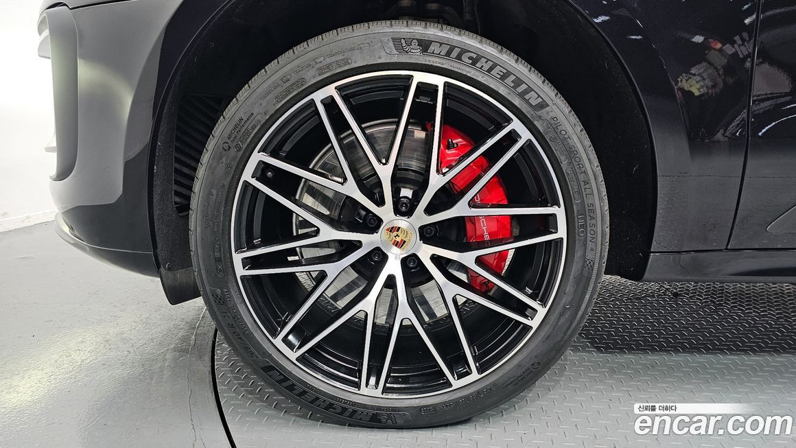 Porsche Macan 2023