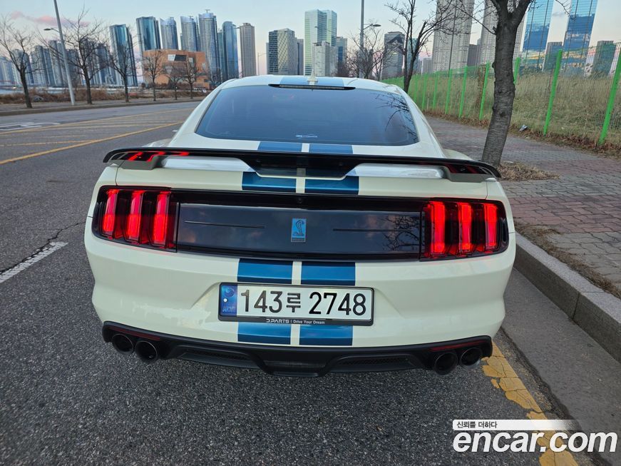 Ford Mustang 2020