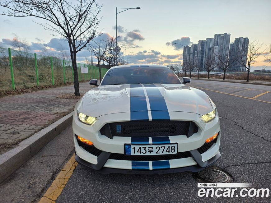 Ford Mustang 2020