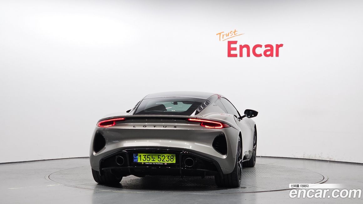 Lotus Emira 2024