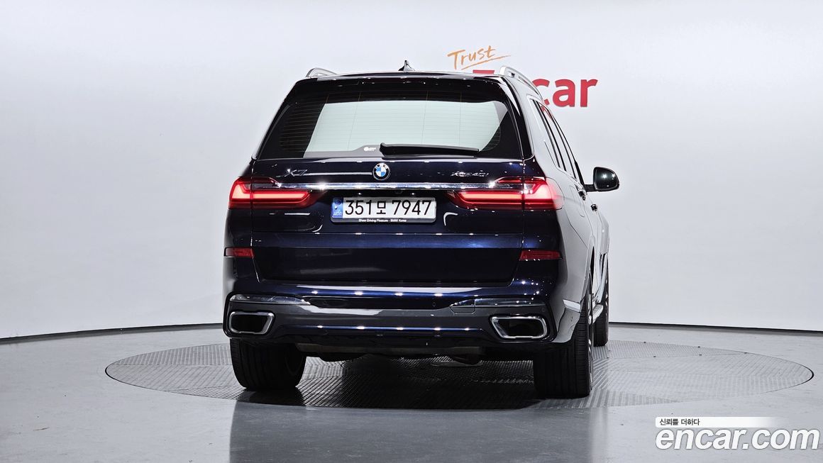 BMW X7 2022