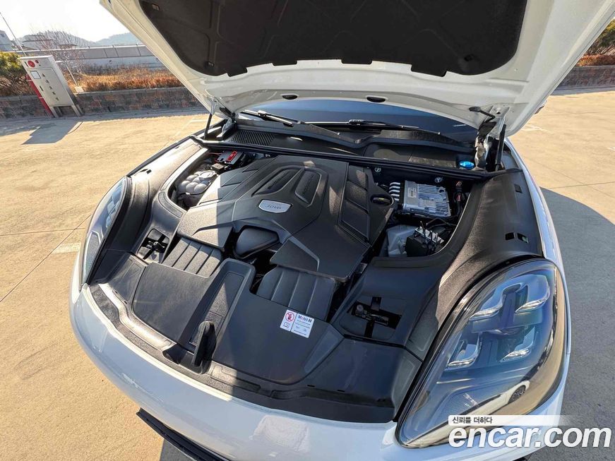 Porsche Cayenne 2023