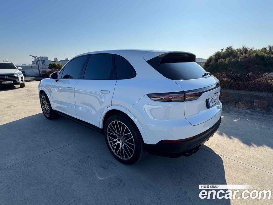 Porsche Cayenne 2023