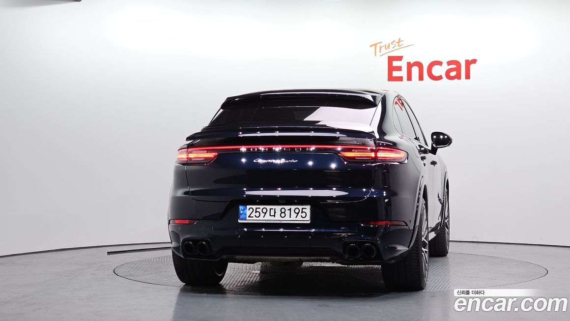 Porsche Cayenne 2021