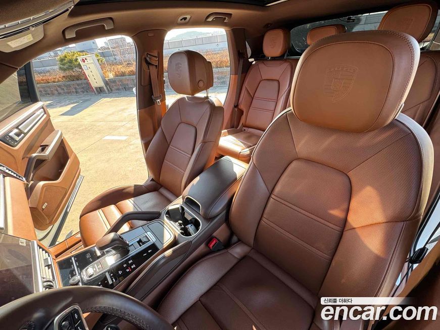 Porsche Cayenne 2023