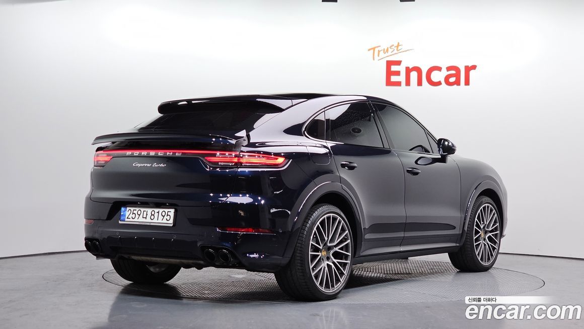 Porsche Cayenne 2021