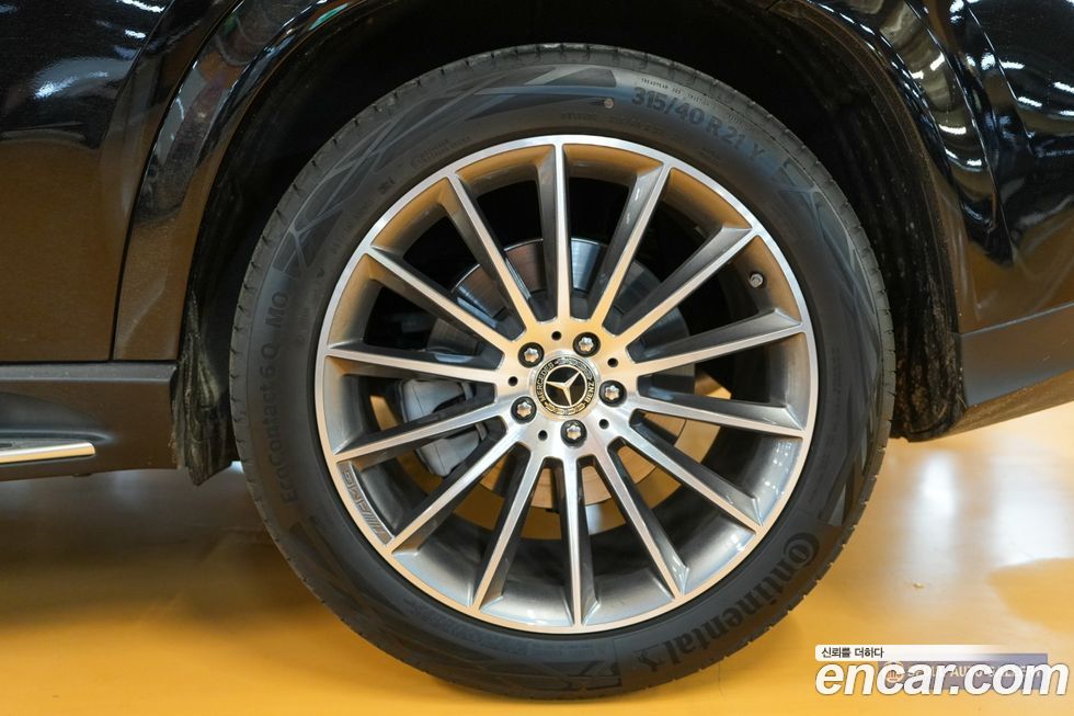 Mercedes-Benz GLE-Class 2025