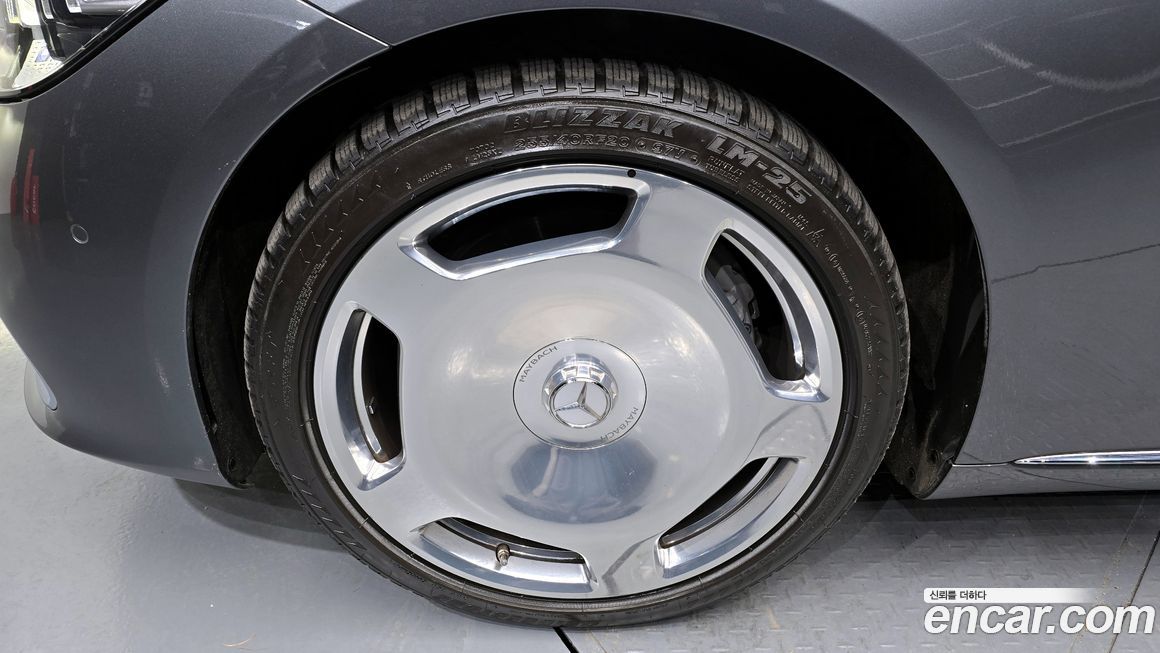 Mercedes-Benz S-Class 2021