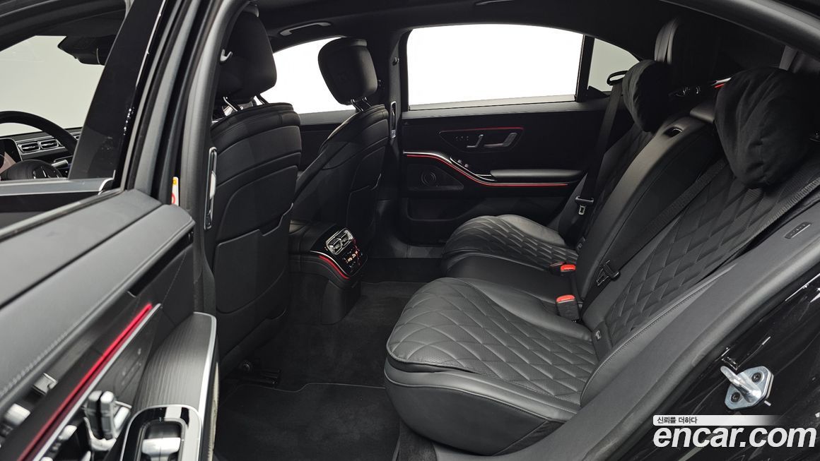 Mercedes-Benz S-Class 2023