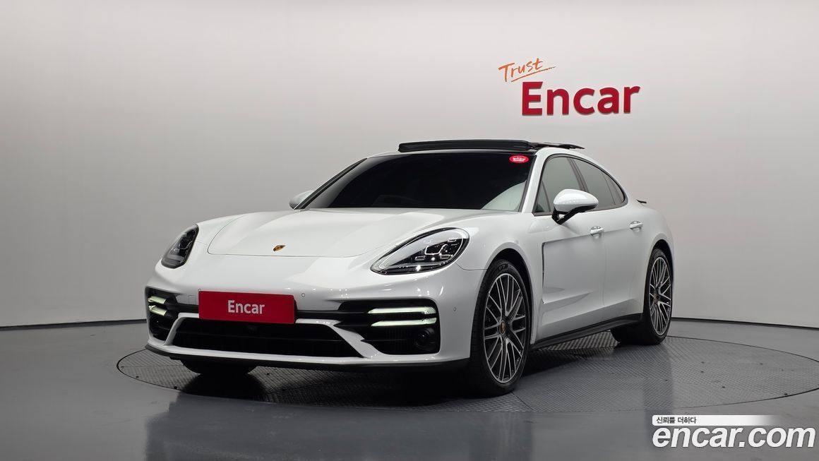 Porsche Panamera 2022