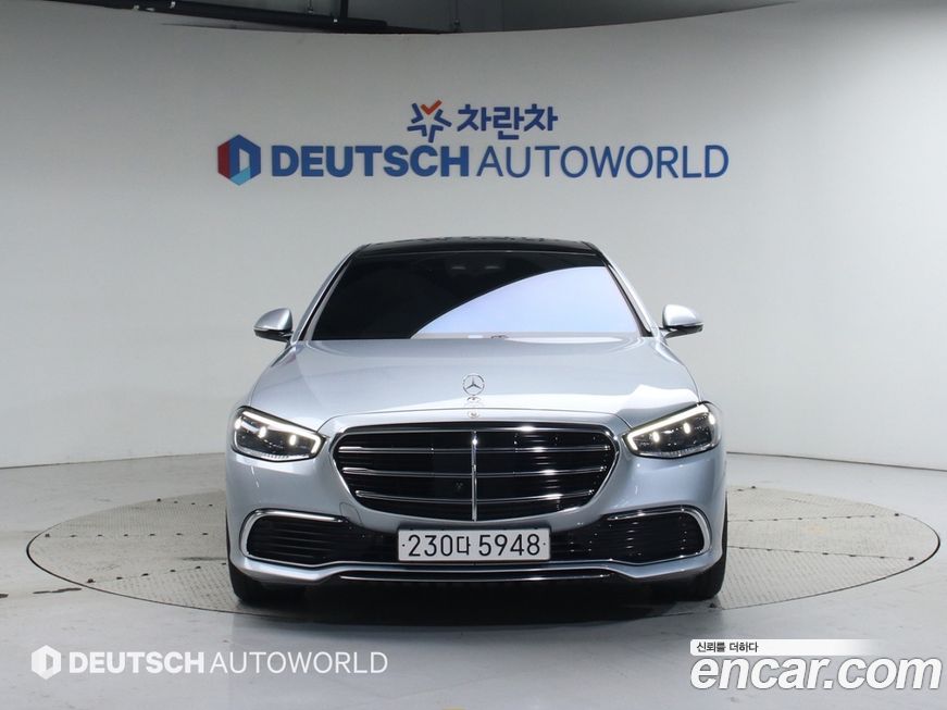 Mercedes-Benz S-Class 2024