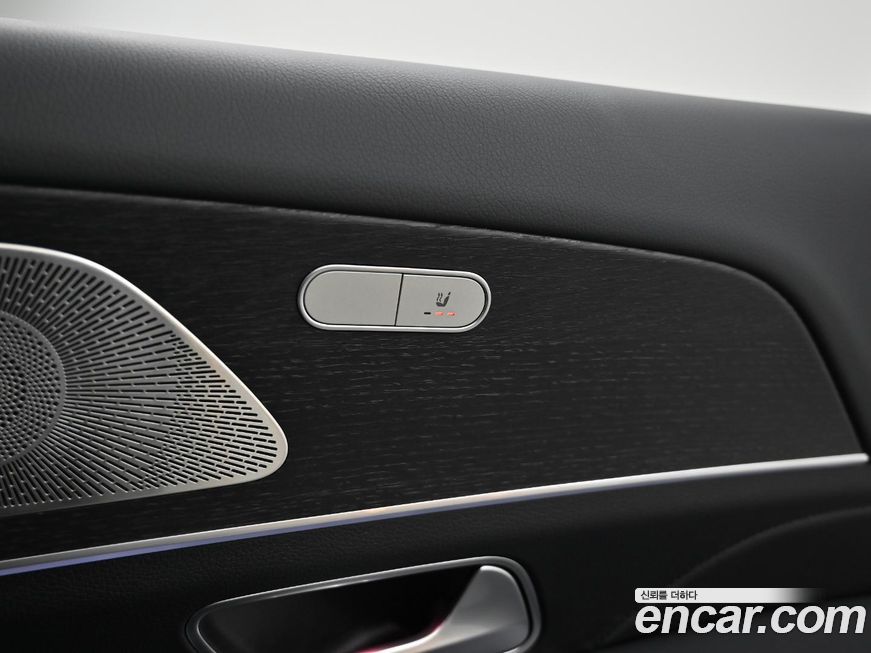 Mercedes-Benz GLE-Class 2025