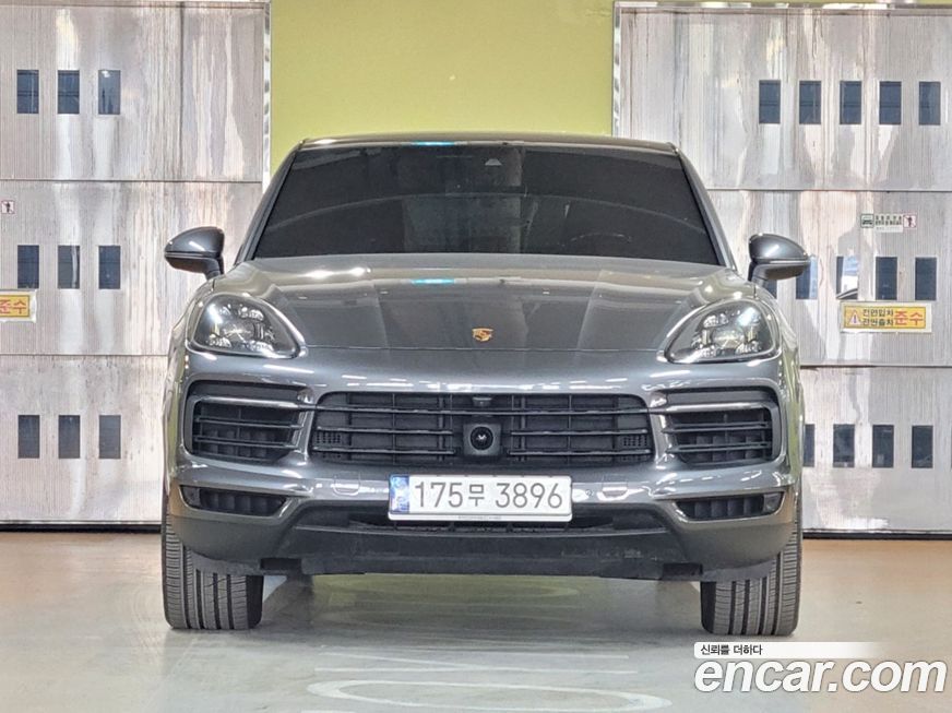 Porsche Cayenne 2021