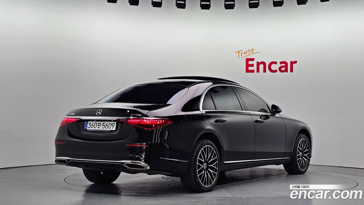 Mercedes-Benz S-Class 2022