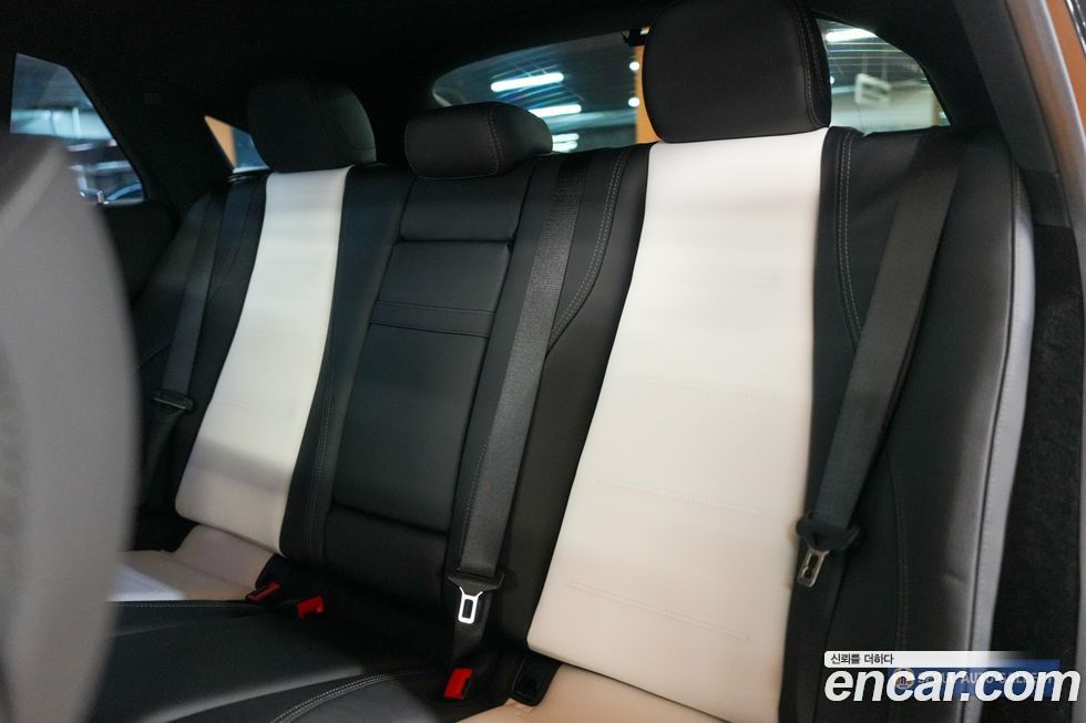 Mercedes-Benz GLE-Class 2025