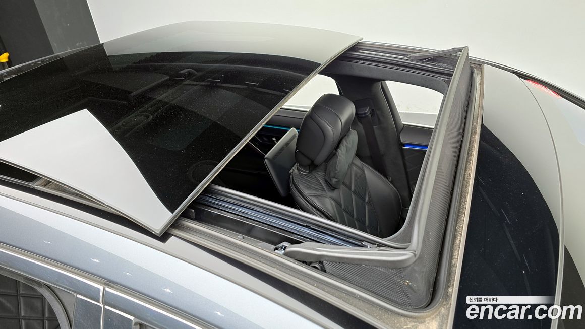 Mercedes-Benz S-Class 2021