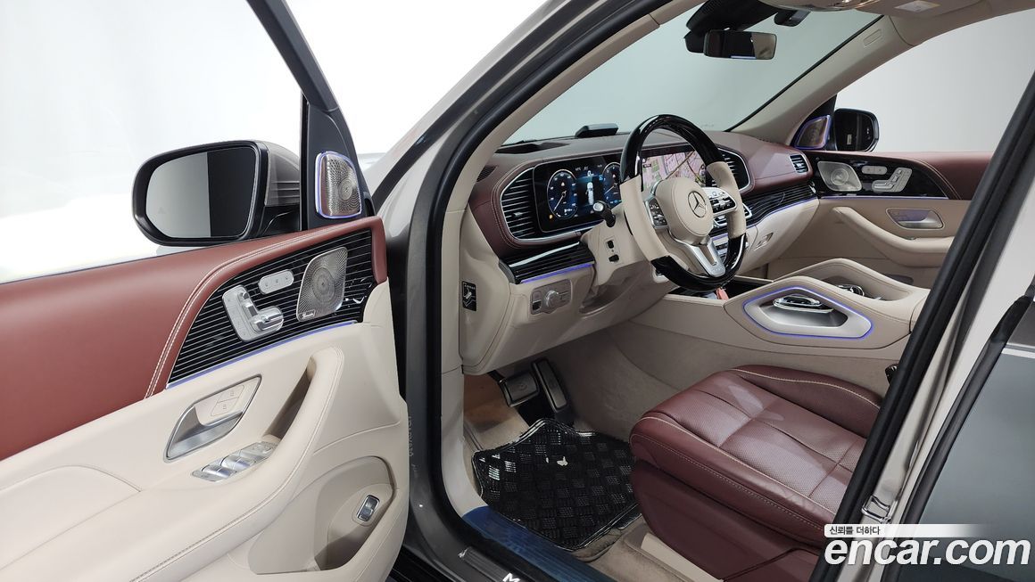 Mercedes-Benz GLS-Class 2023