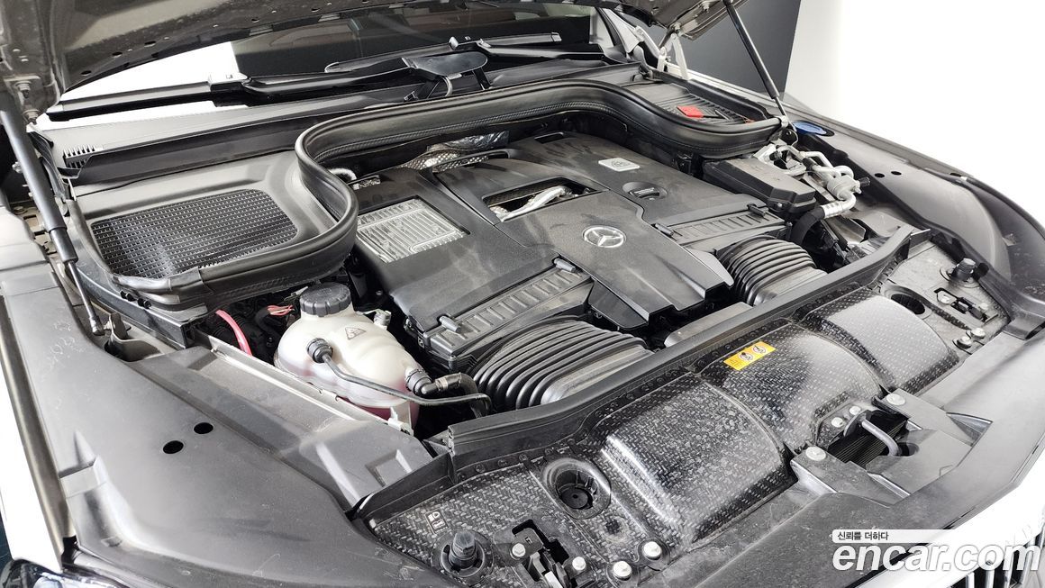 Mercedes-Benz GLS-Class 2023