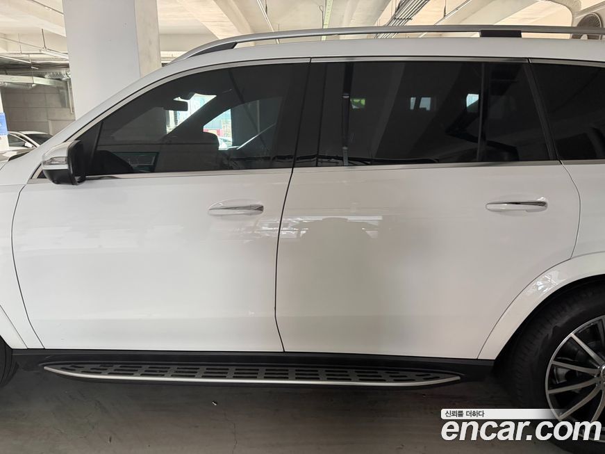 Mercedes-Benz GLS-Class 2025